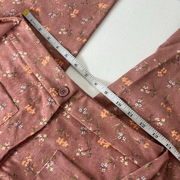 Tach Clothing Sz M Floral Printed Corduroy Wide Leg Cropped Pants Mauve - Picture 6 of 9